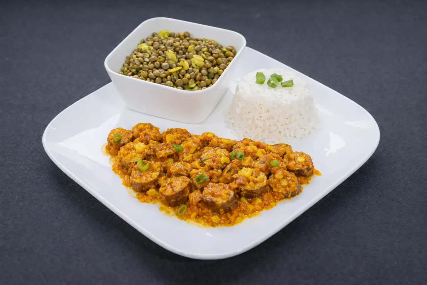 Rougail saucisse et lentilles créoles