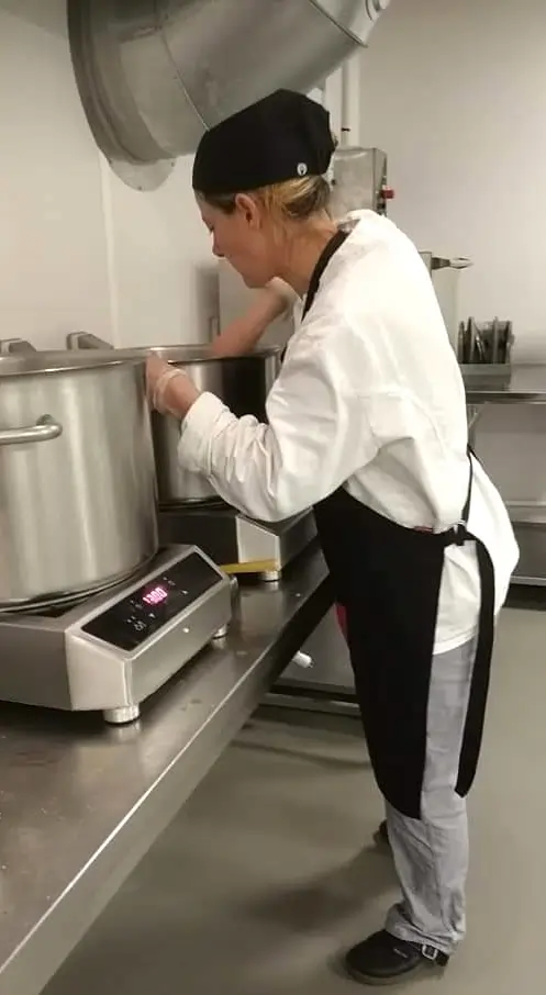 Sandra, cheffe traiteur